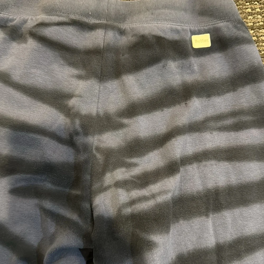 Butter Sweatpants in blue and Black. Size xs